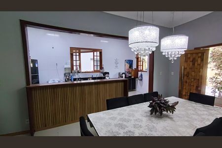 Casa para alugar com 2000m², 4 quartos e 12 vagas Casa para alugar com 2000m², 4 quartos e 12 vagasCozinha