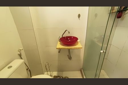 Casa para alugar com 2000m², 4 quartos e 12 vagas Casa para alugar com 2000m², 4 quartos e 12 vagasBanheiro da Suíte 2