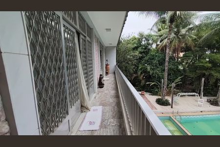 Casa para alugar com 2000m², 4 quartos e 12 vagas Casa para alugar com 2000m², 4 quartos e 12 vagasVaranda 1