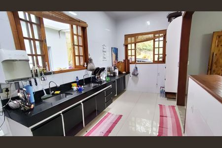 Casa para alugar com 2000m², 4 quartos e 12 vagas Casa para alugar com 2000m², 4 quartos e 12 vagasCozinha