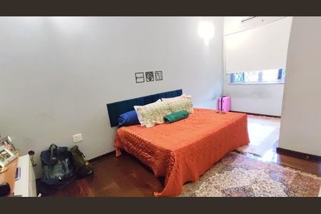 Casa para alugar com 2000m², 4 quartos e 12 vagas Casa para alugar com 2000m², 4 quartos e 12 vagasSuíte 2