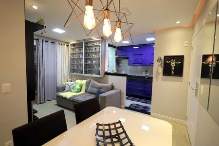 Apartamento à venda com 66m², 2 quartos e 2 vagas Apartamento à venda com 66m², 2 quartos e 2 vagasSala