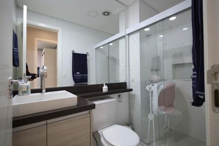 Apartamento à venda com 66m², 2 quartos e 2 vagas Apartamento à venda com 66m², 2 quartos e 2 vagasBanheiro Social