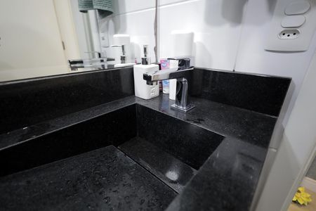 Apartamento à venda com 66m², 2 quartos e 2 vagas Apartamento à venda com 66m², 2 quartos e 2 vagasBanheiro Suíte