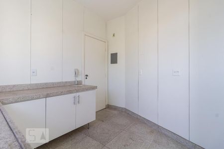 Apartamento à venda com 168m², 4 quartos e 2 vagasCozinha