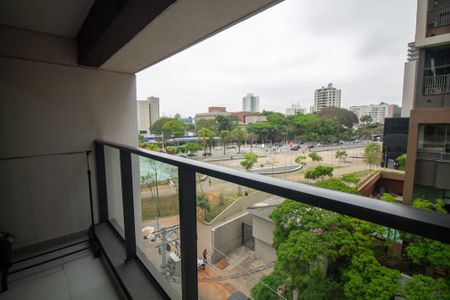 Studio para alugar com 25m², 1 quarto e sem vaga Studio para alugar com 25m², 1 quarto e sem vagaVaranda