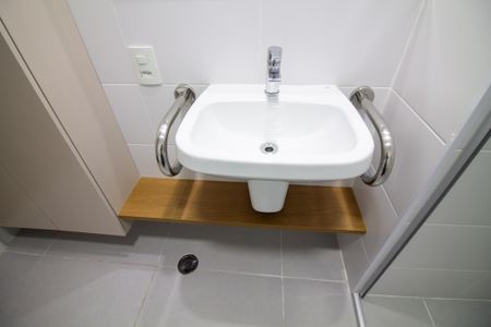 Studio para alugar com 25m², 1 quarto e sem vaga Studio para alugar com 25m², 1 quarto e sem vagaBanheiro