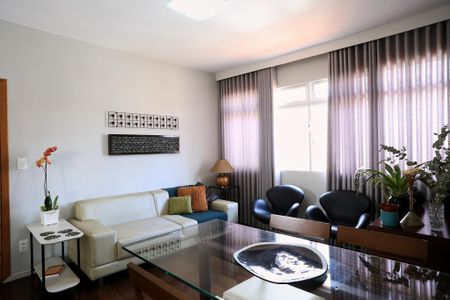 Sala de apartamento para alugar com 2 quartos, 90m² em Cidade Nova, Belo Horizonte