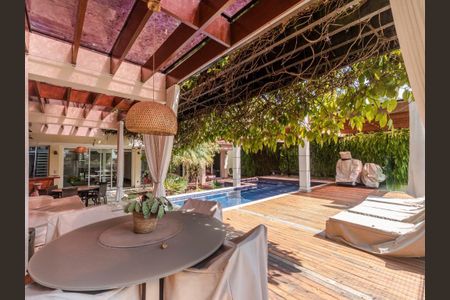 Casa à venda com 1200m², 5 quartos e 10 vagas