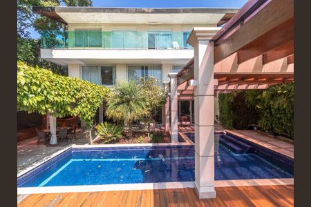 Casa à venda com 1200m², 5 quartos e 10 vagas