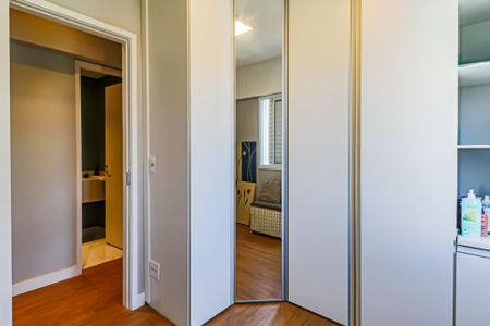 Apartamento à venda com 58m², 2 quartos e 2 vagas Apartamento à venda com 58m², 2 quartos e 2 vagasQuarto