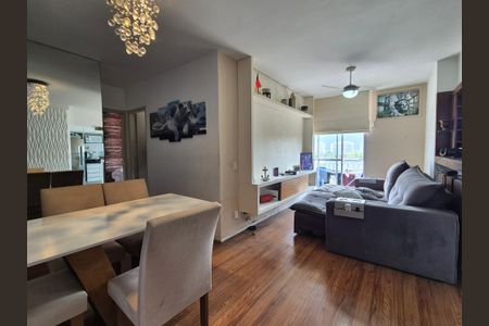 Apartamento à venda com 58m², 2 quartos e 1 vagaSala 