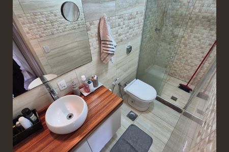 Apartamento à venda com 58m², 2 quartos e 1 vagaBanheiro 