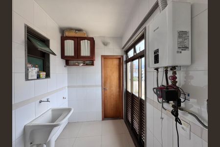 Apartamento à venda com 263m², 4 quartos e 3 vagasCozinha e Área de Serviço