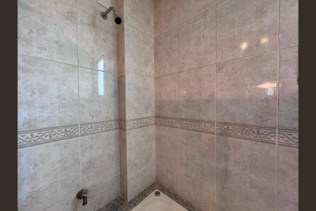 Apartamento à venda com 263m², 4 quartos e 3 vagasBanheiro da Suíte 2