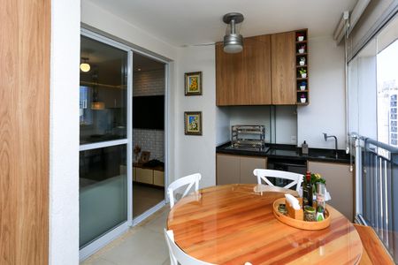 Varanda da Sala de apartamento à venda com 2 quartos, 67m² em Vila Andrade, São Paulo