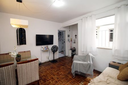 Apartamento à venda com 86m², 2 quartos e 1 vagaSala