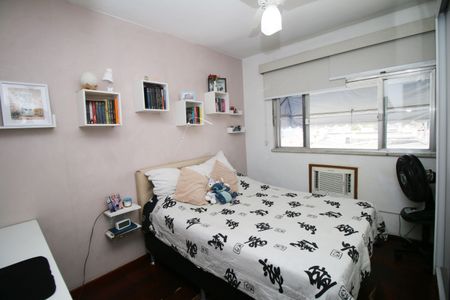 Apartamento à venda com 86m², 2 quartos e 1 vagaQuarto 2