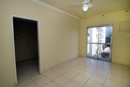 Sala de apartamento para alugar com 3 quartos, 69m² em Irajá, Rio de Janeiro