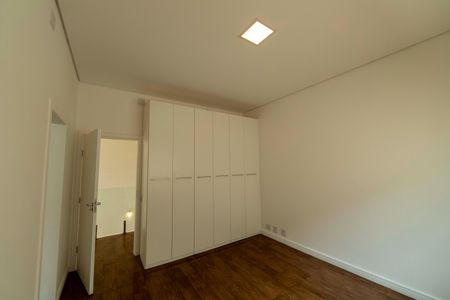 Casa de condomínio para alugar com 300m², 3 quartos e 4 vagas Casa de condomínio para alugar com 300m², 3 quartos e 4 vagasSuíte 2