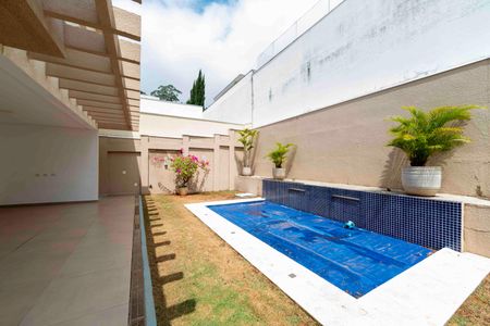 Casa de condomínio para alugar com 300m², 3 quartos e 4 vagas Casa de condomínio para alugar com 300m², 3 quartos e 4 vagasÁrea Externa