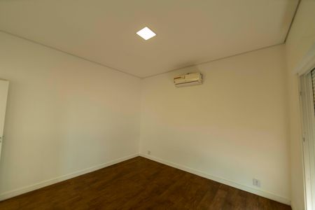 Casa de condomínio para alugar com 300m², 3 quartos e 4 vagas Casa de condomínio para alugar com 300m², 3 quartos e 4 vagasSuíte 3