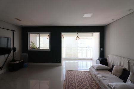 Apartamento à venda com 91m², 2 quartos e 2 vagasSala
