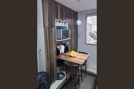 Casa de condomínio à venda com 164m², 3 quartos e 2 vagas Casa de condomínio à venda com 164m², 3 quartos e 2 vagasCozinha