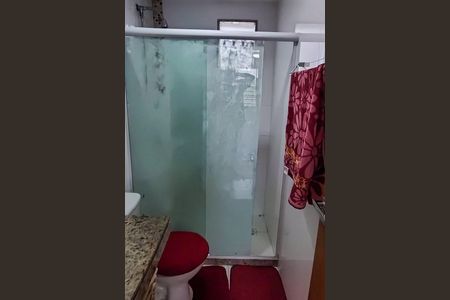 Casa de condomínio à venda com 164m², 3 quartos e 2 vagas Casa de condomínio à venda com 164m², 3 quartos e 2 vagasBanheiro da Suíte 2