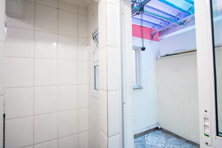 Apartamento para alugar com 68m², 2 quartos e 1 vaga Apartamento para alugar com 68m², 2 quartos e 1 vagaÁrea de serviço