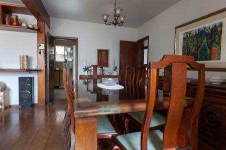 Sala de jantar  de apartamento à venda com 4 quartos, 150m² em Carmo, Belo Horizonte