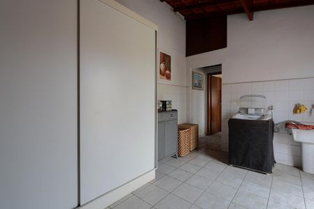 Casa para alugar com 217m², 4 quartos e 3 vagas Casa para alugar com 217m², 4 quartos e 3 vagasÁrea de serviço