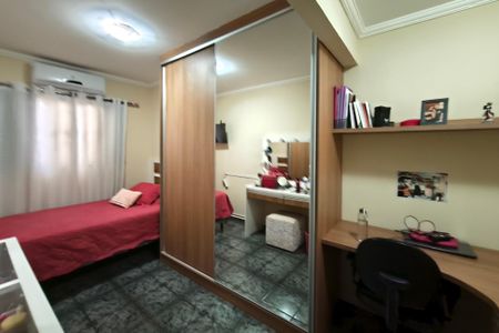 Casa à venda com 150m², 3 quartos e 1 vaga Casa à venda com 150m², 3 quartos e 1 vagaQuarto 3