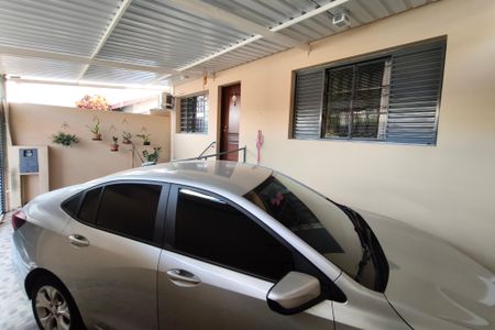 Casa à venda com 150m², 3 quartos e 1 vaga Casa à venda com 150m², 3 quartos e 1 vagaQuintal - Garagem