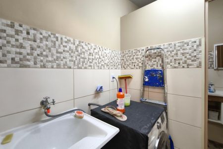 Casa à venda com 150m², 3 quartos e 1 vaga Casa à venda com 150m², 3 quartos e 1 vagaÁrea de Serviço