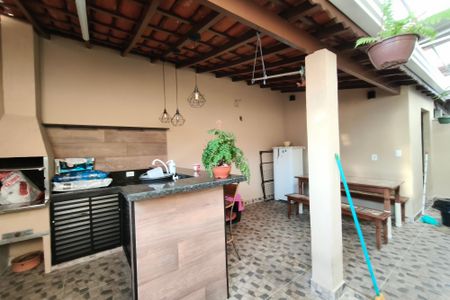 Casa à venda com 150m², 3 quartos e 1 vaga Casa à venda com 150m², 3 quartos e 1 vagaÁrea gourmet