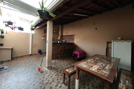 Casa à venda com 150m², 3 quartos e 1 vaga Casa à venda com 150m², 3 quartos e 1 vagaÁrea gourmet