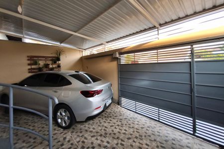 Casa à venda com 150m², 3 quartos e 1 vaga Casa à venda com 150m², 3 quartos e 1 vagaQuintal - Garagem