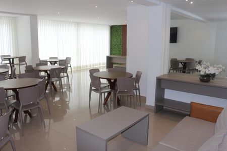 Apartamento à venda com 64m², 2 quartos e 2 vagasÁrea comum - Salão de festas