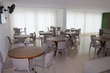 Apartamento à venda com 64m², 2 quartos e 2 vagasÁrea comum - Salão de festas