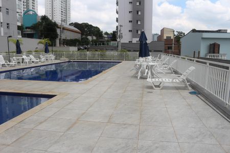 Apartamento à venda com 64m², 2 quartos e 2 vagasÁrea comum - Piscina