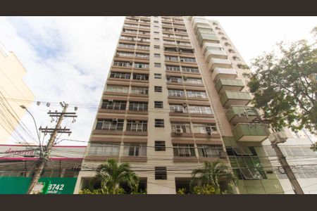 Apartamento à venda com 85m², 2 quartos e 1 vagaFachada