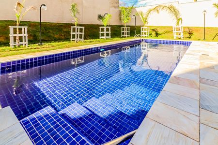 Apartamento à venda com 42m², 2 quartos e 1 vaga Apartamento à venda com 42m², 2 quartos e 1 vagaÁrea comum - Piscina