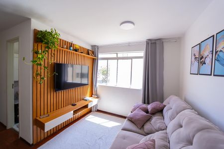 Apartamento à venda com 59m², 2 quartos e 1 vaga Apartamento à venda com 59m², 2 quartos e 1 vagaSala