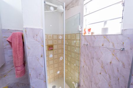 Apartamento à venda com 59m², 2 quartos e 1 vaga Apartamento à venda com 59m², 2 quartos e 1 vagaBanheiro