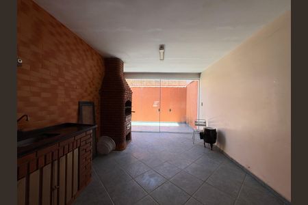 Casa à venda com 207m², 3 quartos e 4 vagasÁrea gourmet 