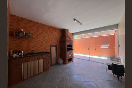 Casa à venda com 207m², 3 quartos e 4 vagasÁrea gourmet 