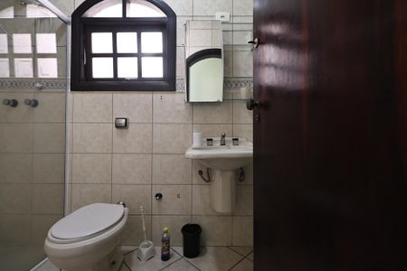 Casa à venda com 207m², 3 quartos e 4 vagasBanheiro 