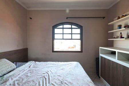 Casa à venda com 207m², 3 quartos e 4 vagasSuite