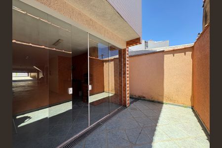 Casa à venda com 207m², 3 quartos e 4 vagasQuintal 